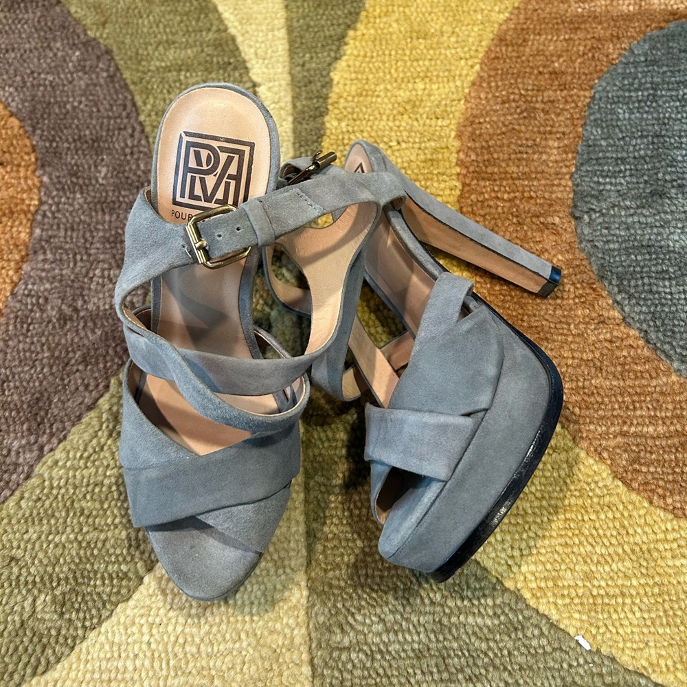 Pour La Victoire Hiro Grey Suede Criss Cross High Heels Sandals Women’s Size 6